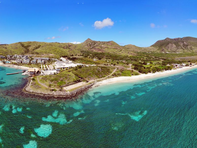 Le sable rose et l'eau turquoise des Bermudes >>>